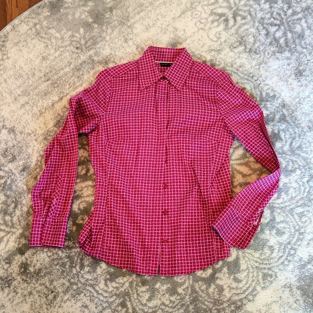 Ladies Magenta/Deep Pink blouse